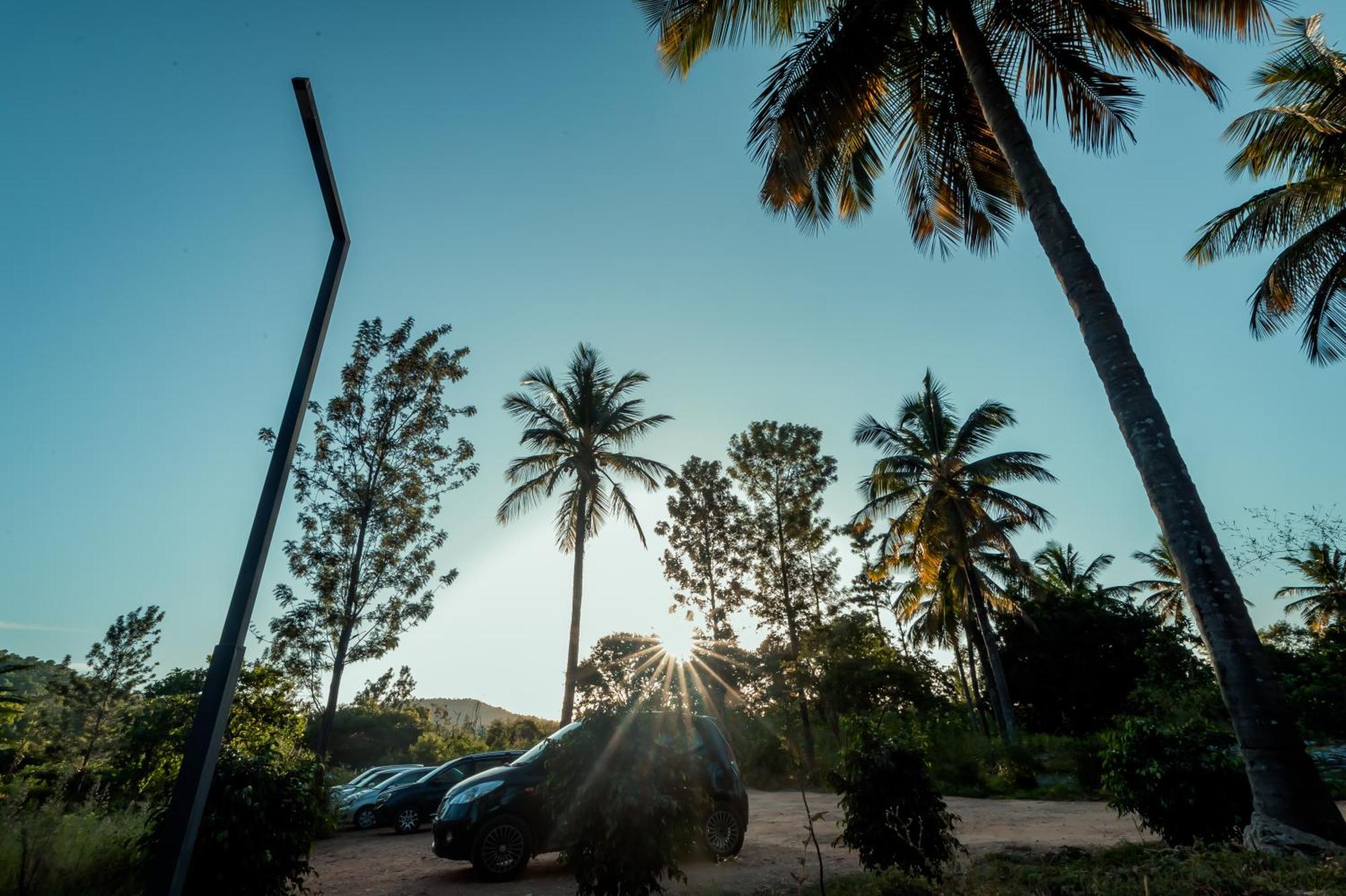 Commune18 Spa Resorts Chikmagalur Bagian luar foto