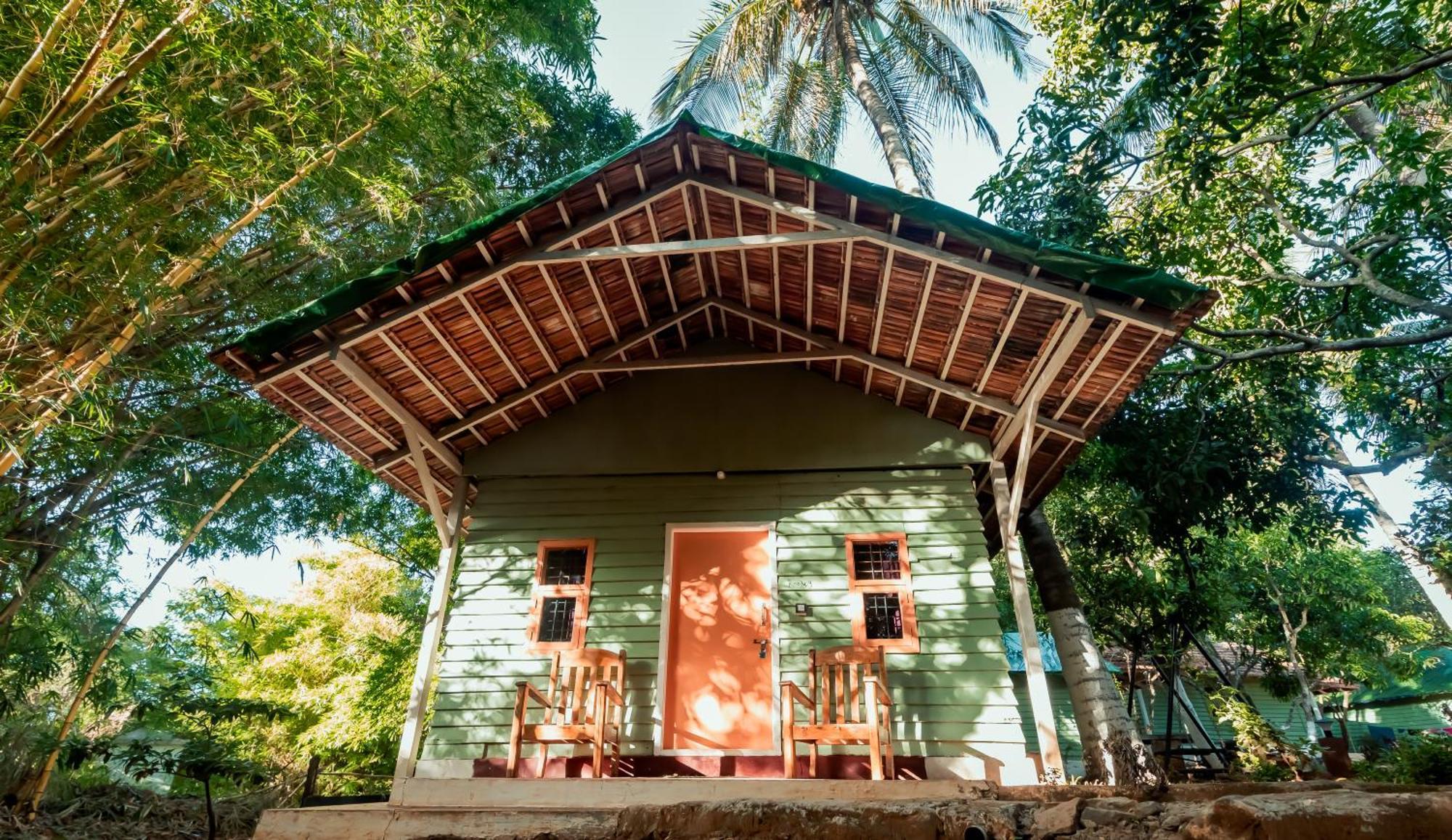 Commune18 Spa Resorts Chikmagalur Bagian luar foto